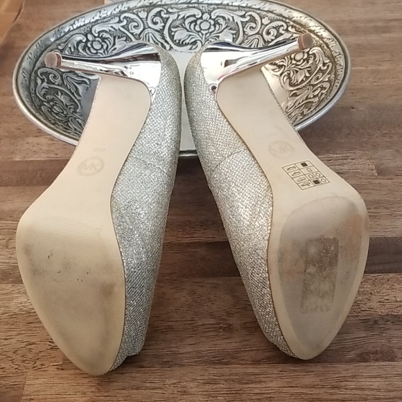 Michael Kors Heels - Picture 5 of 10